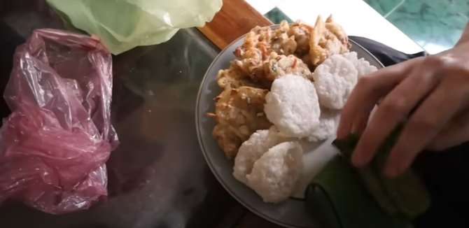 Bule Cantik Puasa Bareng Suami WNI, Pas Buka Langsung Merem Melek, Ternyata Gegara Makanan Ini