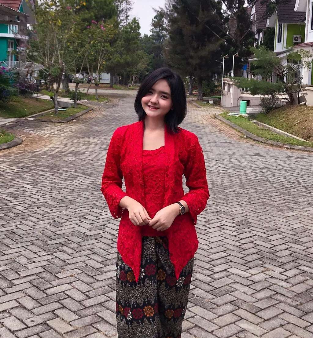 Potret Cantiknya Seleb TikTok Anya Anjani Manzia, Lihat Wajahnya Bikin Auto Salfok