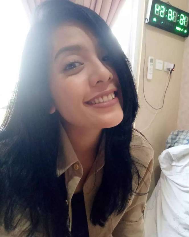 Penampilan Uun 'Istri' Bang Udin Tukang Ojek Pengkolan di Dunia Nyata, Berbeda 180 Derajat