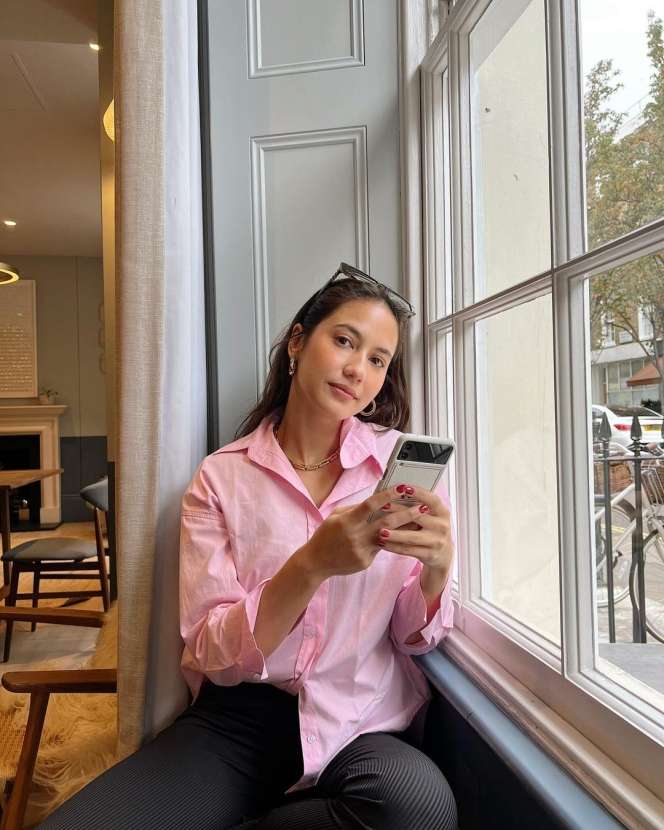 Potret Artis Blasteran yang Sering Dikira Non Muslim, Padahal Mereka Sudah Puasa Sejak Kecil