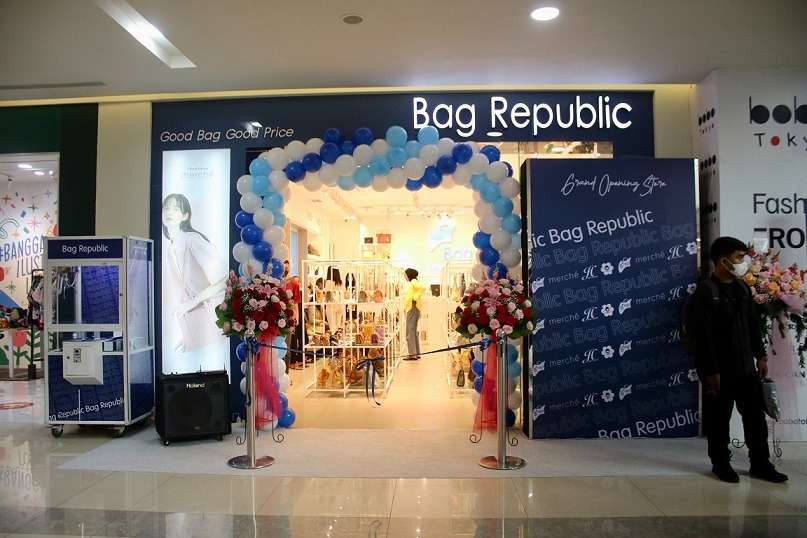 Destinasi Tempat Belanja Tas Merek Lokal di Mal