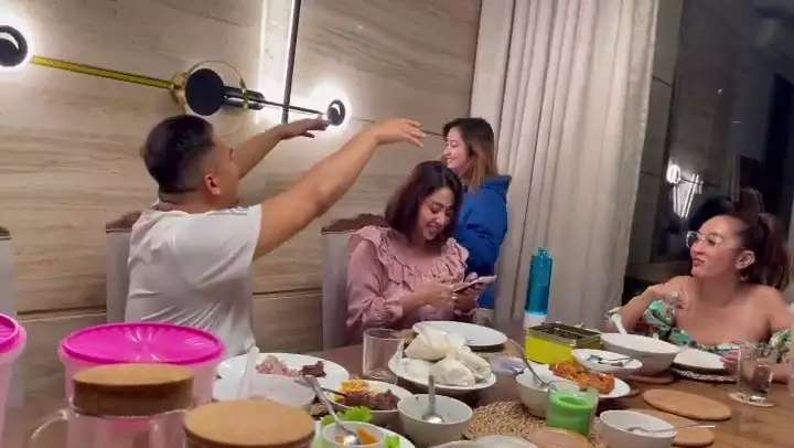 Jarang Terjadi, 8 Artis ini Buka Puasa Bareng Mantan, Terbaru Al Ghazali Hingga Rachel Vennya