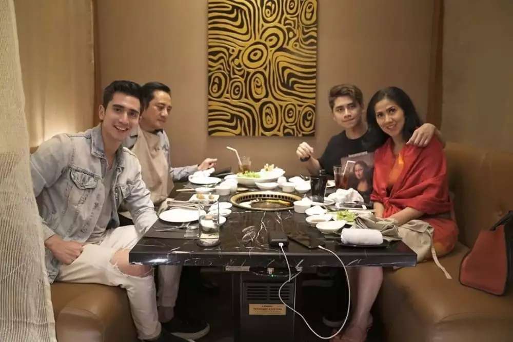 Jarang Terjadi, 8 Artis ini Buka Puasa Bareng Mantan, Terbaru Al Ghazali Hingga Rachel Vennya