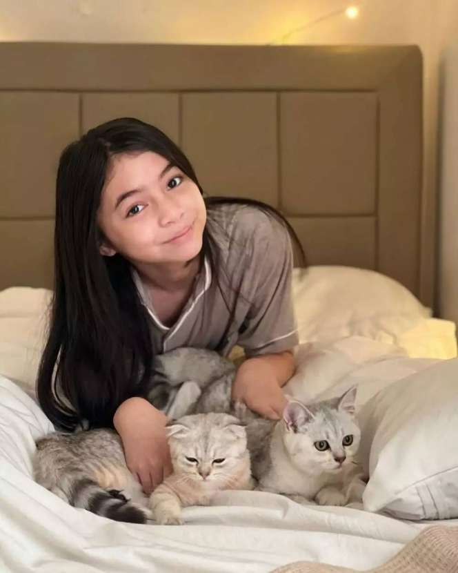 Potret Sienna Kasyafani yang Kini Sudah ABG, Kecantikannya Tandingi Marshanda