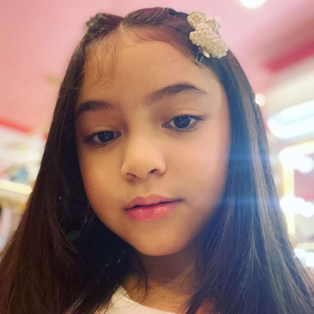 Potret Sienna Kasyafani yang Kini Sudah ABG, Kecantikannya Tandingi Marshanda