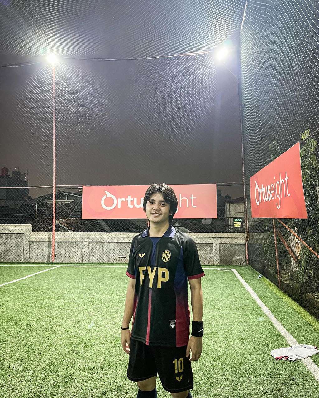 10 Adu Gaya Iqbaal Ramadhan VS Arbani Yasiz, yang Gantikan Peran Dilan, Ramai Disebut Tak Cocok