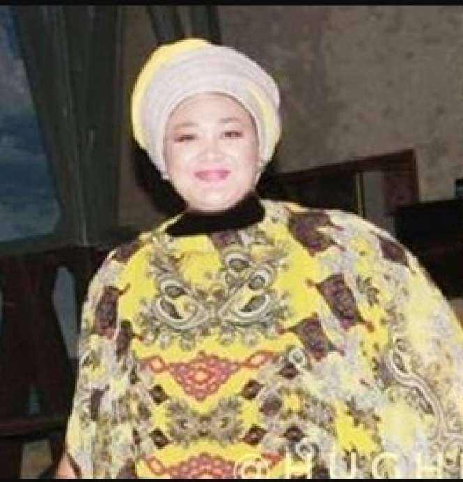 Presenter Senior Ini Pernah Alami KDRT Hingga Keguguran, Kini Penampilannya Berubah Drastis Usai Diet, Berhasil Turun 40 Kilogram!