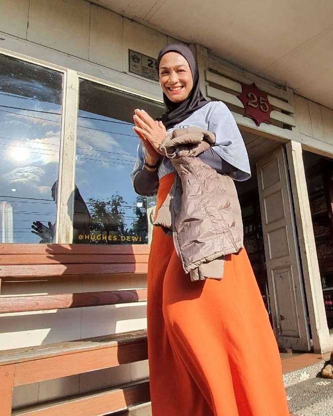Presenter Senior Ini Pernah Alami KDRT Hingga Keguguran, Kini Penampilannya Berubah Drastis Usai Diet, Berhasil Turun 40 Kilogram!