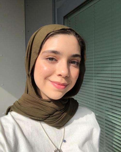 8 Pesona Isabela, Anak Ayu Azhari yang Wajahnya Mirip Barbie, Bak Kembar Identik dengan Ibunya