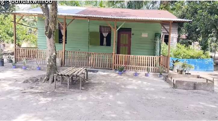 Dari Luar Tampak Rumah Kayu Sederhana, Dalamnya Bikin Takjub Bak Hotel Barbie, Lihat 10 Potretnya