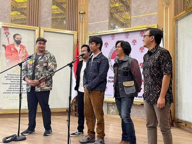 Beri Dukungan ke D'Masiv yang Akan Tampil di LA, Penampilan Menpora Dito Ariotedjo Jadi Sorotan