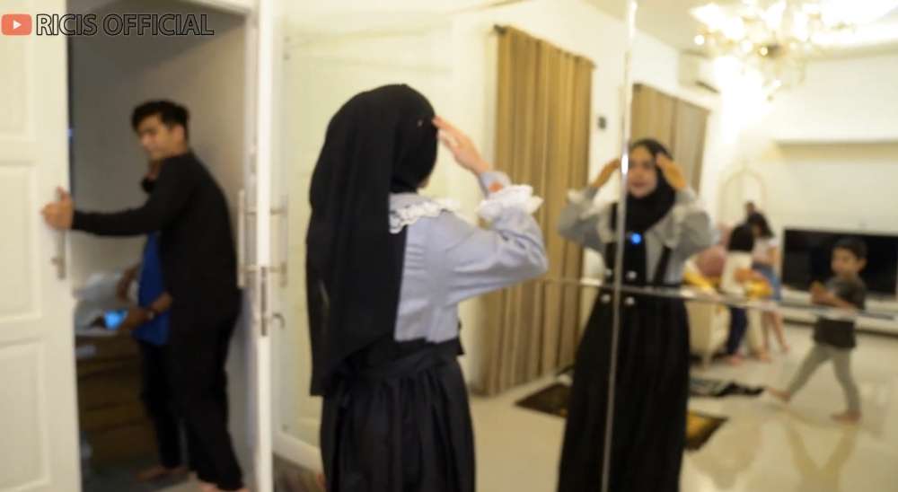 10 Potret Rumah Mewah Ria Ricis & Teuku Ryan, Kini Diisukan Renggang, Lepas Cincin Kawin & Curhat di Instagram