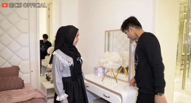 10 Potret Rumah Mewah Ria Ricis & Teuku Ryan, Kini Diisukan Renggang, Lepas Cincin Kawin & Curhat di Instagram