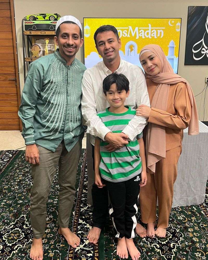 Biasa Terbuka, 8 Artis ini Mendadak Berhijab di Bulan Ramadan, Terakhir Tuai Pro Kontra!