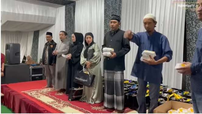 Potret Rumah Mpok Alpa Usai Direnovasi, Dulu Tinggal di Hunian Sederhana Kini Mewahnya Bikin Melongo!