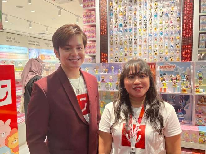 Bak Opa Korea, Penampilan Angga Yunanda Sapa Penggemar di Mal Bikin Klepek-klepek