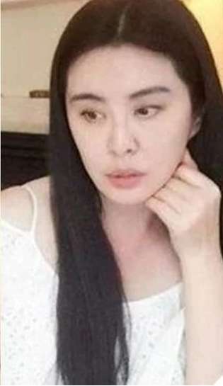 Masih Ingat Wanita Centil Bergigi Tonggos di Film Kungfu Hustle? Tak Disangka Aslinya Cantik Banget, Ini Potretnya
