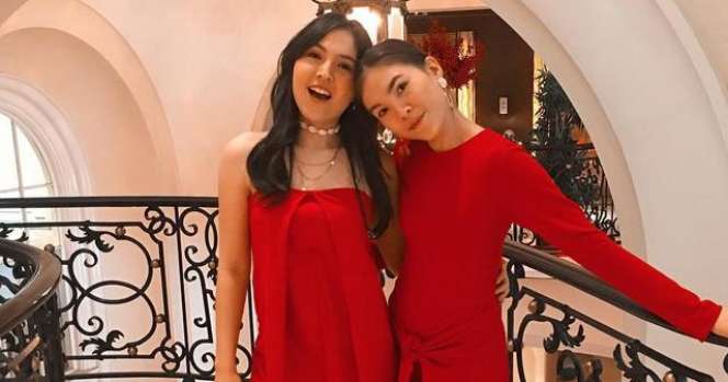 Jarang yang Tahu, 10 Artis Ini Ternyata Punya Saudara Kembar, Rina Nose Wajahnya Mirip Banget!