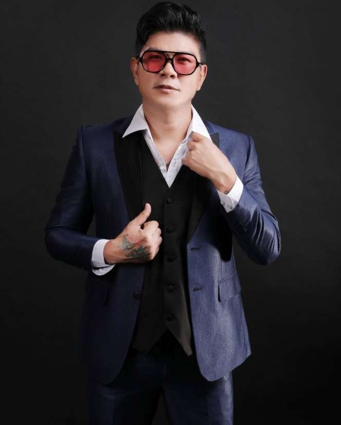 Luar Biasa! 7 Artis Kontroversial ini Ternyata Mantan Anak Pondok Pesantren, Ada DJ Seksi