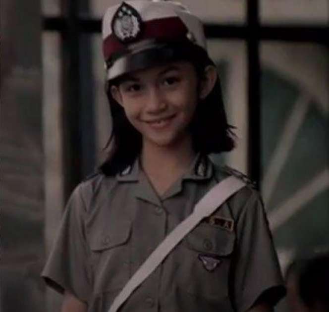 10 Foto Artis Jadi Bintang Iklan di TV Saat Kecil, Ariel Tatum Cantik & Imut Jadi Polwan Cilik
