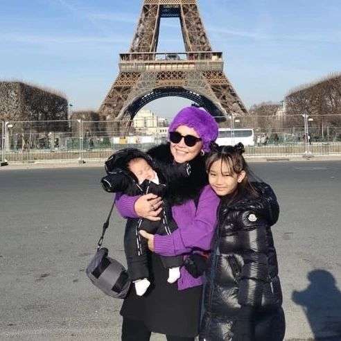 10 Adu Gaya Umi Kalsum VS Yulianty Lazuardi Mama Boy William, Disebut Calon Besan, Kalah Berkelas?