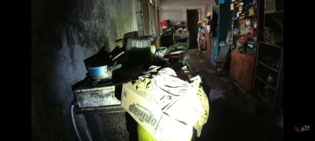 10 Potret Rumah Bak Istana Milik Artis yang Terbengkalai 20 Tahun, Tersisa Puing-Puing Kemegahannya