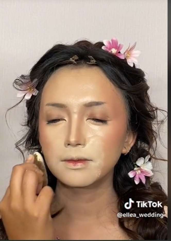 Wanita Ini Dirias Ala Tinker Bell, Hasilnya Bikin Melongo, Netizen: `Seperti Bukan Manusia`