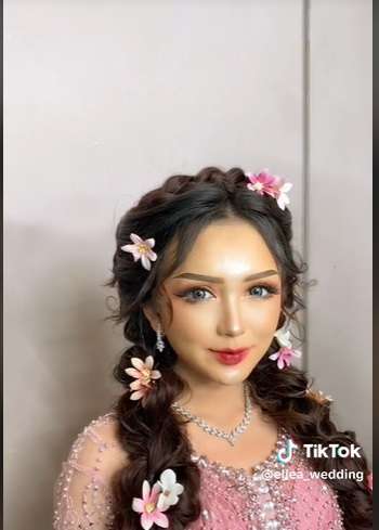 Wanita Ini Dirias Ala Tinker Bell, Hasilnya Bikin Melongo, Netizen: `Seperti Bukan Manusia`