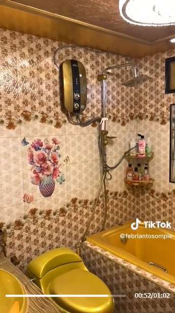 Dari Luar Mirip Gubuk Pemulung, Rumah ini Dalamnya Bak Istana Sungguhan, Semua Interior Berlapis Emas, Ini 10 Potretnya