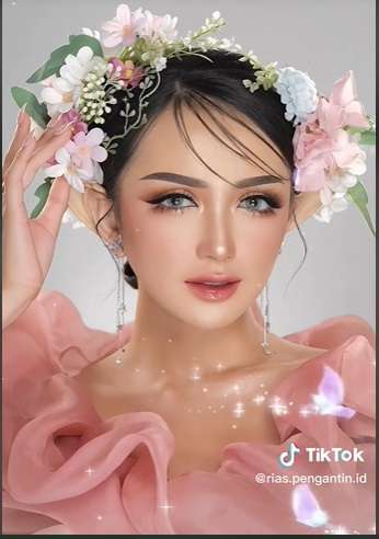 Wanita Ini Dirias Ala Peri Hutan, Hasilnya Bikin Melongo, Bak Bidadari Turun ke Bumi!