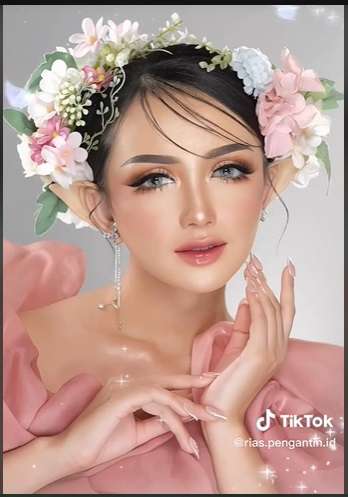 Wanita Ini Dirias Ala Peri Hutan, Hasilnya Bikin Melongo, Bak Bidadari Turun ke Bumi!
