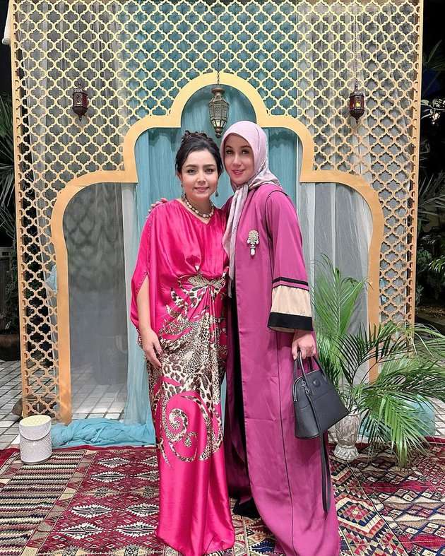 10 Gaya Artis Hadiri `Bukber Mewah` di Istana Mayangsari, Busana Iis Dahlia Jadi Omongan