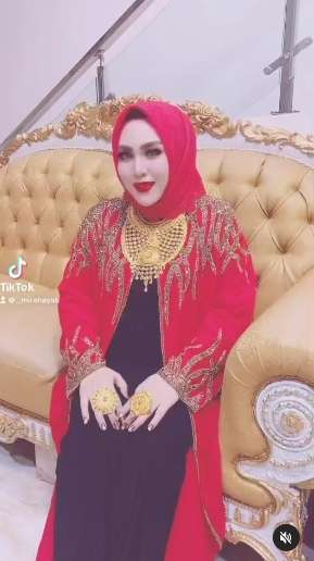 10 Potret Rumah Mewah Mira Hayati, Viral Beli Tas Emas 500 Juta, Mirip Istana Semua Perabotan Serba Emas