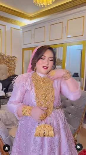 10 Potret Rumah Mewah Mira Hayati, Viral Beli Tas Emas 500 Juta, Mirip Istana Semua Perabotan Serba Emas