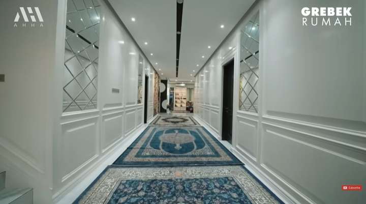 Saingan Sultan Andara! 15 Potret Rumah Mewah Putra Siregar Seluas 1 Hektar, Berjejer Arwana Miliaran Rupiah