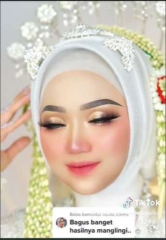Potret Makeup Pengantin Syar`i Usai Dirias MUA, Hasilnya Bikin Pangling, Auto Banjir Pujian!