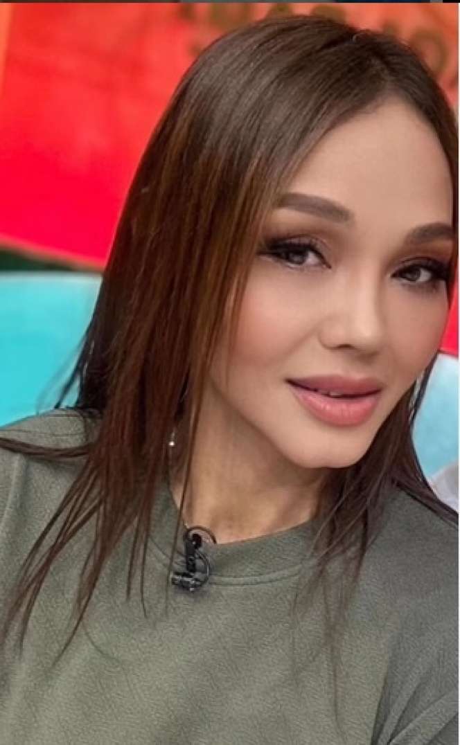 Potret Rumah Baru Bunda Corla di Indonesia, Dibeli dari Hasil Saweran Artis, Ternyata Untuk Sosok Ini!