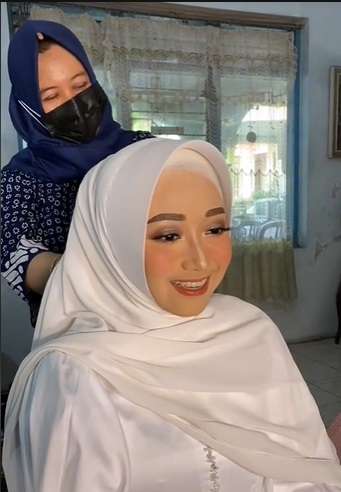 MUA Ini Jawab Tantangan Untuk Rias Pengantin Syar'i, Ternyata Begini Hasil Akhirnya…