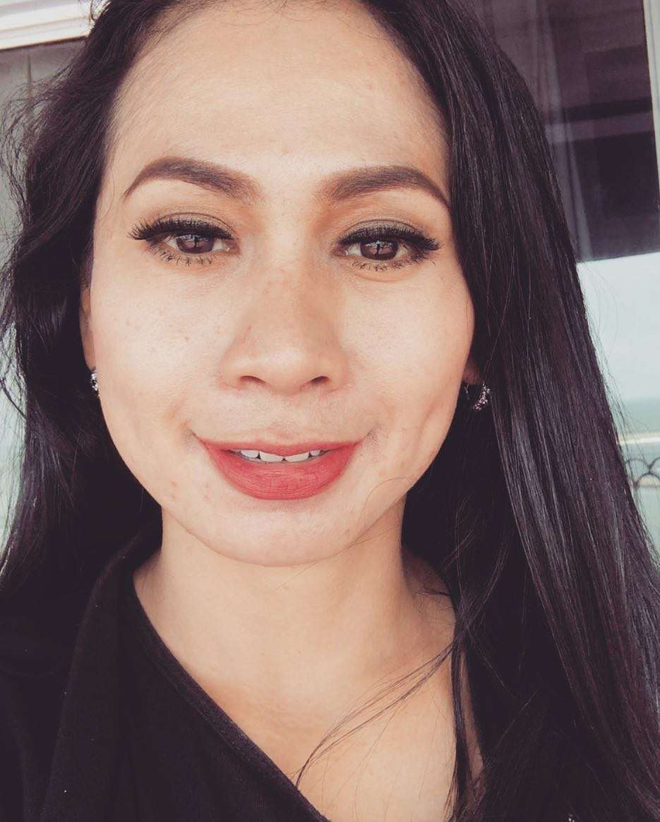 Artis Ini Kerap Langganan Peran ART, Ternyata di Kehidupan Nyata Penampilannya Jauh Berbeda, Siapa Dia?