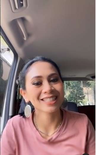 Artis Ini Kerap Langganan Peran ART, Ternyata di Kehidupan Nyata Penampilannya Jauh Berbeda, Siapa Dia?