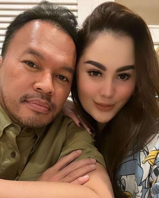 Potret Penampilan Jennifer Dunn yang Kini Lepas Hijab
