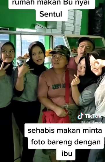 Potret Gaya Ida Dayak saat Tak Pakai Baju Adat, Bikin Salfok!