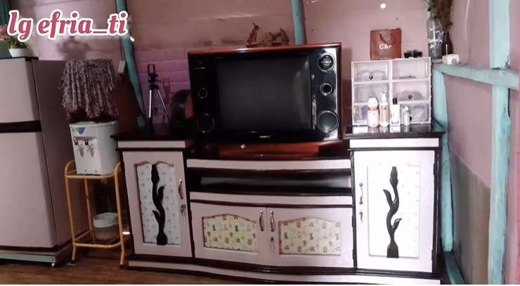 Dari Luar Tampak Rumah Kayu Biasa, Dalamnya Bikin Takjub, Ternyata Mirip Istana Barbie, Ini 10 Potretnya