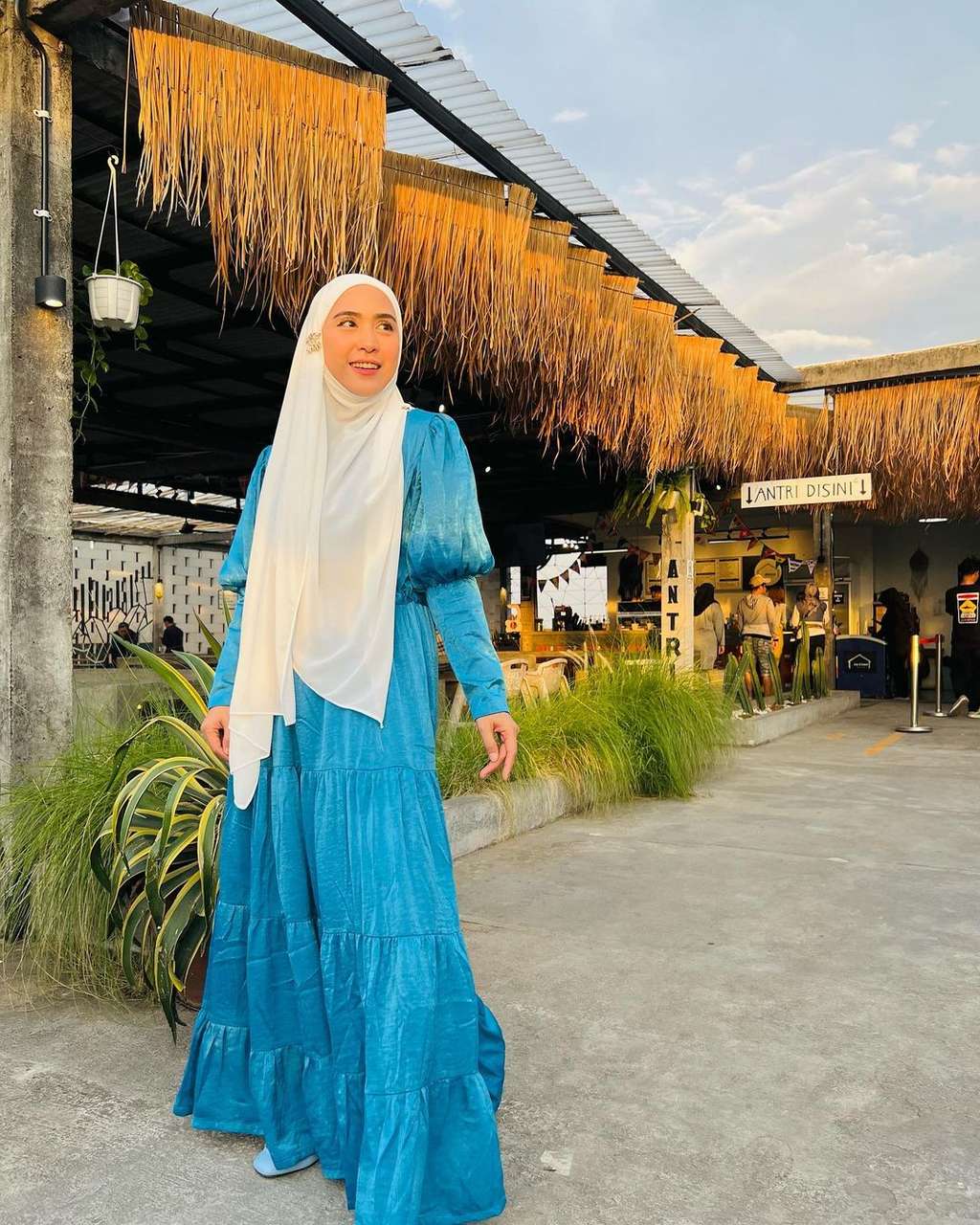 10 Adu Gaya Kartika Putri VS April Jasmine, Sama-Sama Istri Ustaz yang Tuai Kontroversi, Pilih Siapa?