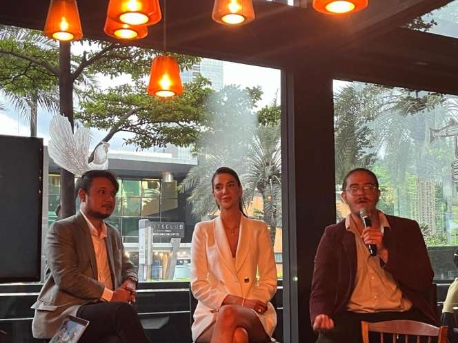 Potret Maiya Deviatkova, Penyanyi Asal Jerman-Rusia yang Wajah Cantiknya Curi Perhatian