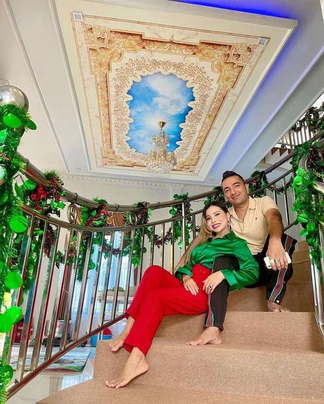 Ingat Eva Belisima, Mantan Istri Kiwil? Kini Makin Cantik & Sosialita Usai Dinikahi Pria Bule, Ini Potretnya