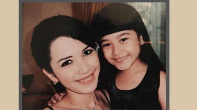 Masih Ingat Bocah Imut Anak Dinda Kanya Dewi di Sinetron `Cinta Fitri`? Kini Beranjak Dewasa, Penampilannya Bikin Pangling!