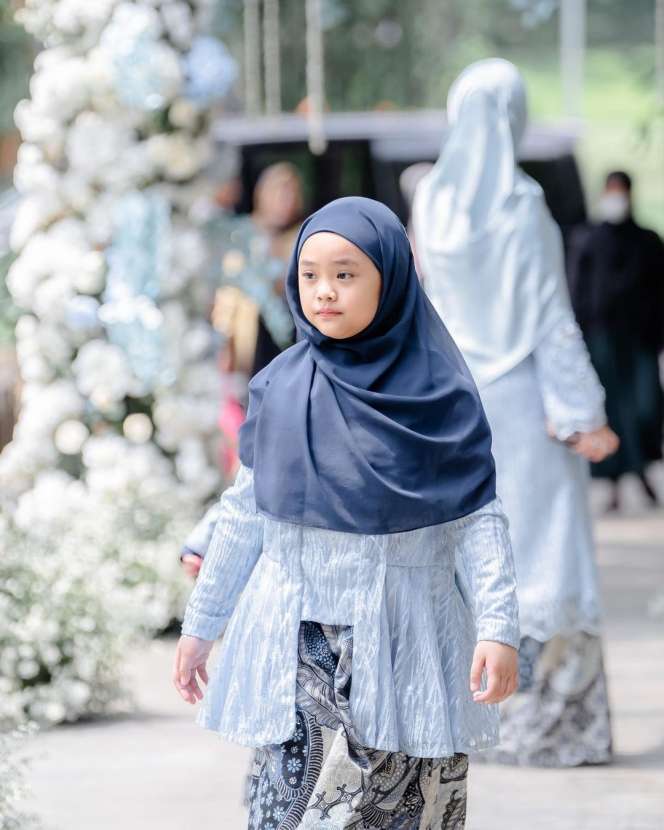 OOTD Kece Maryam Nusaibah Putri Pertama Oki Setiana Dewi, Sudah Nyaman Berhijab Sedari Kecil