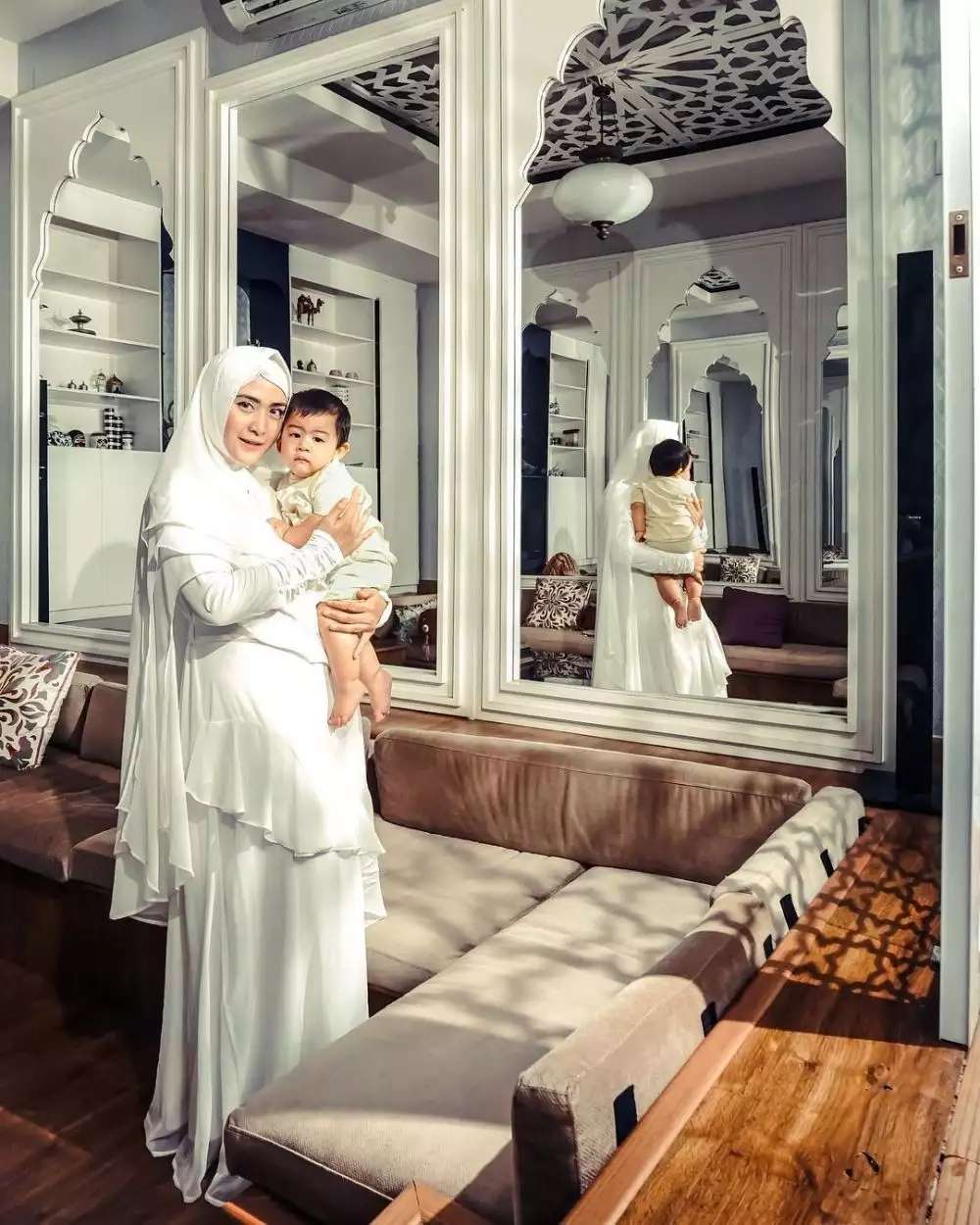 Penampakan Rumah Ustaz Solmed yang Ditaksir Rp24 Miliar, Ada Miniatur Pintu Masjid Nabawi Berlapiskan Emas!
