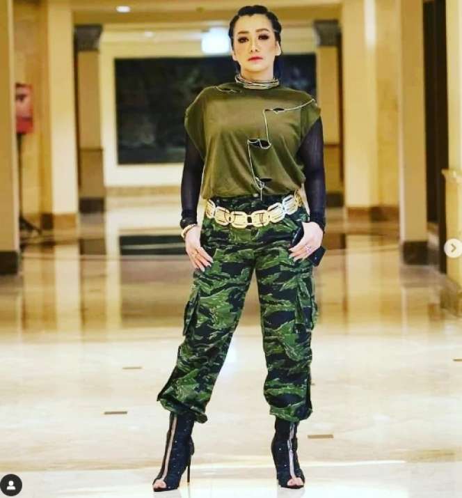 Ingat Bocah Perempuan yang Foto Bareng Kak Seto? Kini Jadi Penyanyi Diva Indonesia, Dua Kali Terjerat Kasus Narkoba, Ini Potretnya